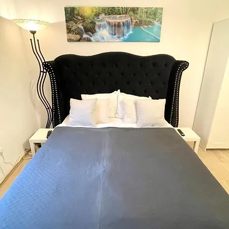 Apartment Ein Traum Im Leechwald Naehe Lkh *